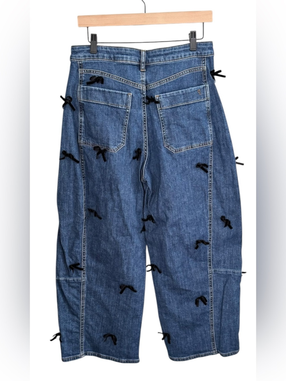 Anthropologie The Kenna Mid-Rise Heritage Barrel Jeans by Pilcro: Bow Edition 29 - Picture 4 of 11